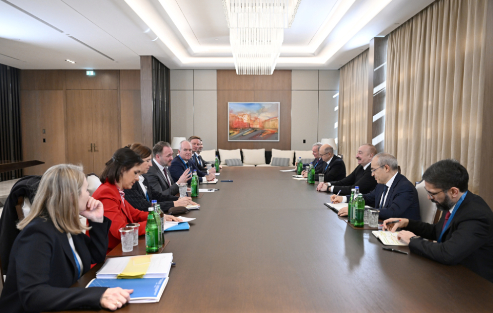 Le président azerbaïdjanais reçoit le commissaire européen à l'énergie et au logement
