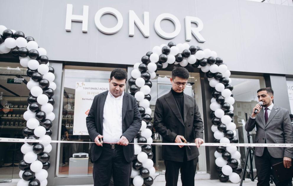 ®  HONOR Azərbaycanda ikinci rəsmi mağazasını və ilk servis mərkəzini açıb