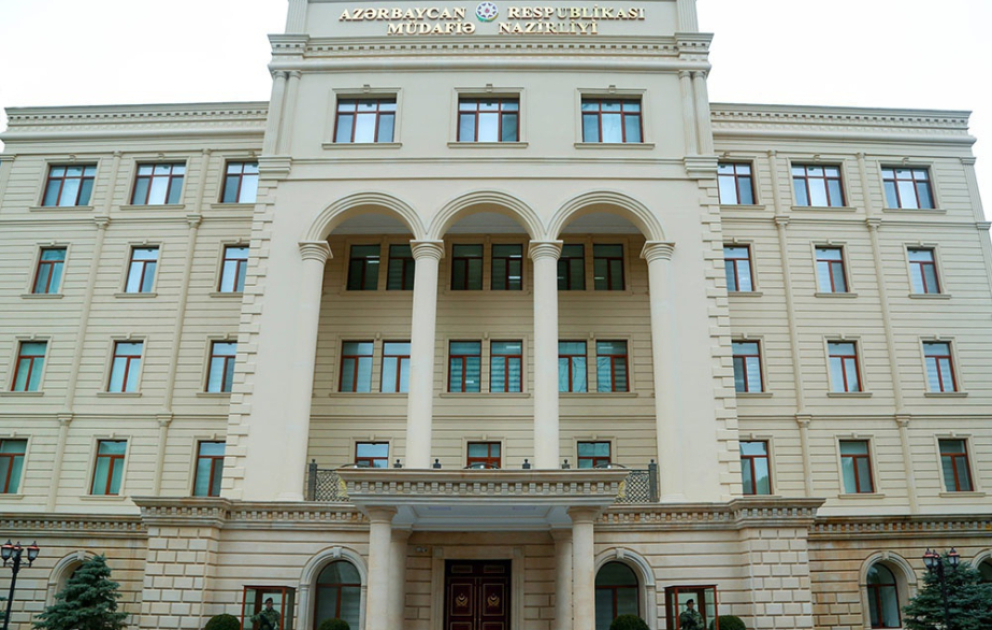 Müdafiə Nazirliyi: İran silahlı qüvvələri tərəfindən ölkəmizin ərazisində mülki infrastruktura qarşı törədilən hücumları qəti şəkildə pisləyirik