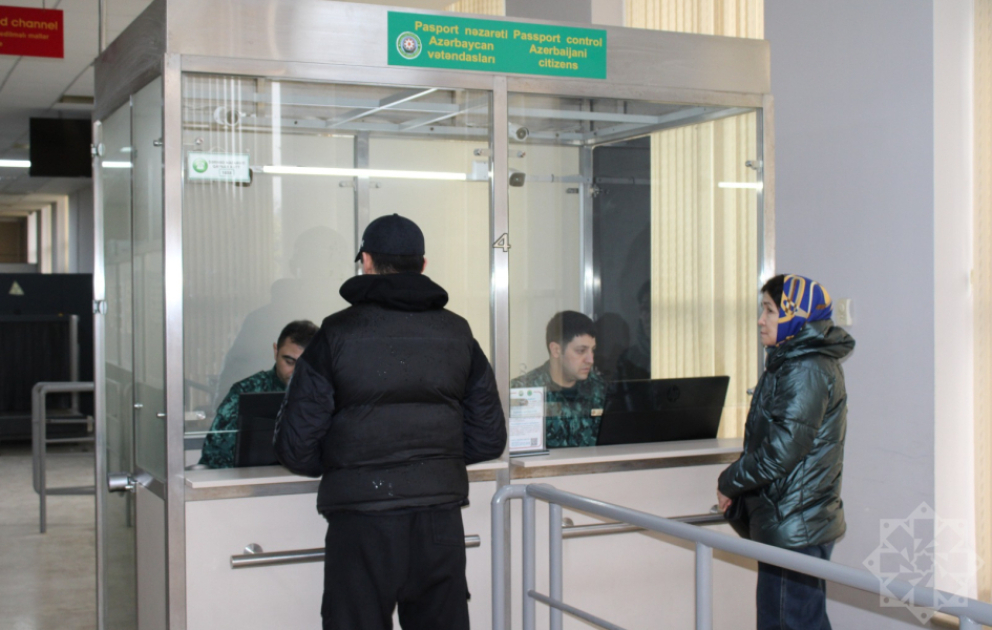 Təxliyə davam edir: Qazaxıstan diplomatları və Rusiya vətəndaşları təxliyə olunub