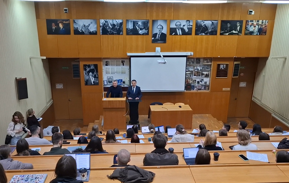 В Киеве награждены победители конкурса эссе об Азербайджане