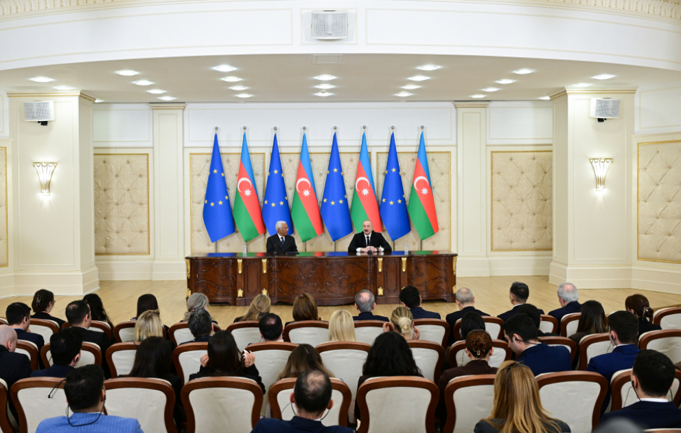Präsident Ilham Aliyev und EU-Ratspräsident António Costa geben Presseerklärungen ab