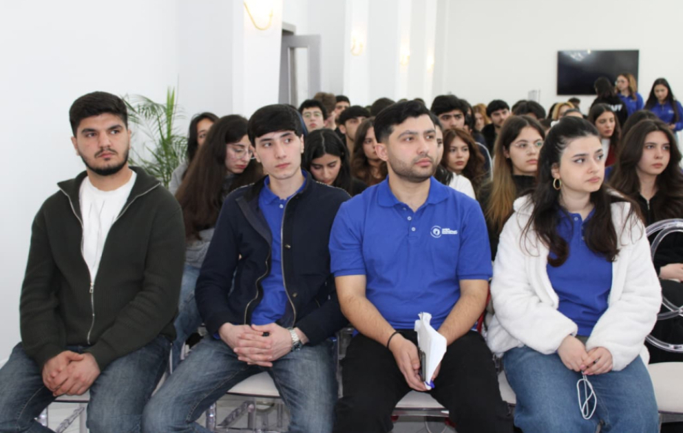 Qubada 150 tələbənin iştirakı ilə düşərgə açılıb