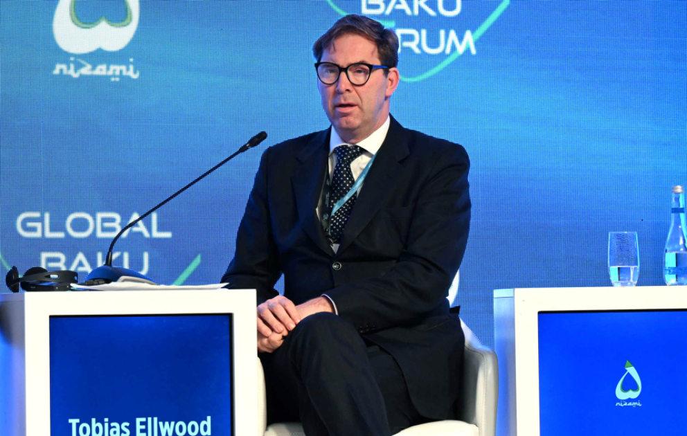 Tobias Elvud: Müharibə ticarəti çətinləşdirir və iqtisadi inkişafın qarşısını alır