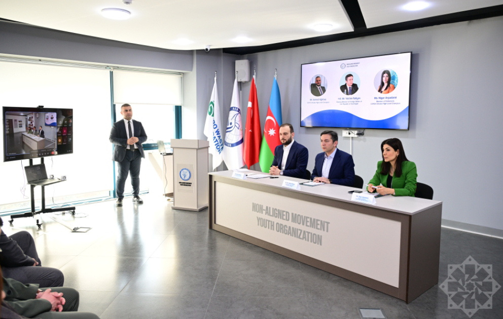“COP31: Antalyaya yol”: COP31-in iqlim üzrə yüksəksəviyyəli çempionu gənclərlə görüşüb