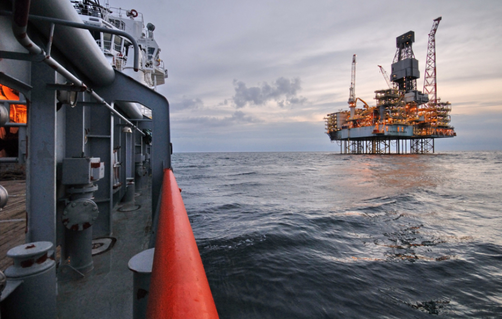 Цена азербайджанской нефти превысила 117 долларов