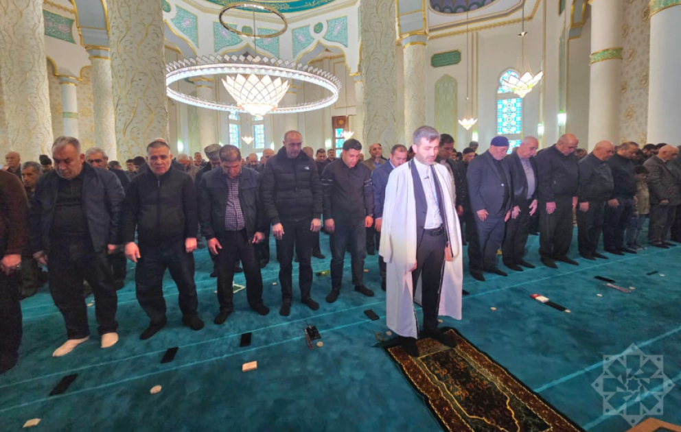 В мечетях Нахчывана совершен праздничный намаз