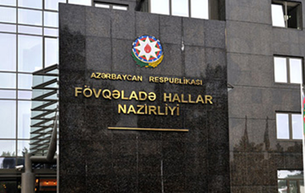 FHN: Nizamsız park edilmiş avtomobillər fövqəladə hadisə zamanı xüsusi təyinatlı nəqliyyat vasitələrinin işinə maneə yaradır