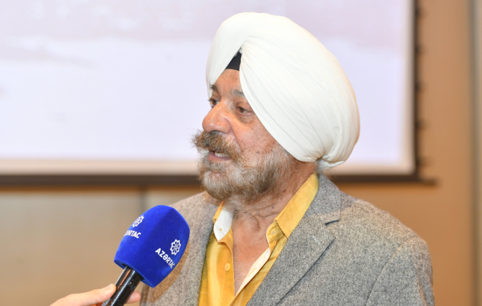 Hindistanlı səyyah: Azərbaycanda çox yaxşı dostlar qazanmışam