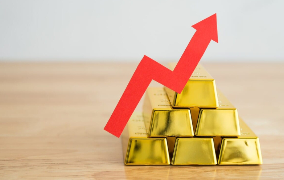Gold price rises by more than $45 in global markets