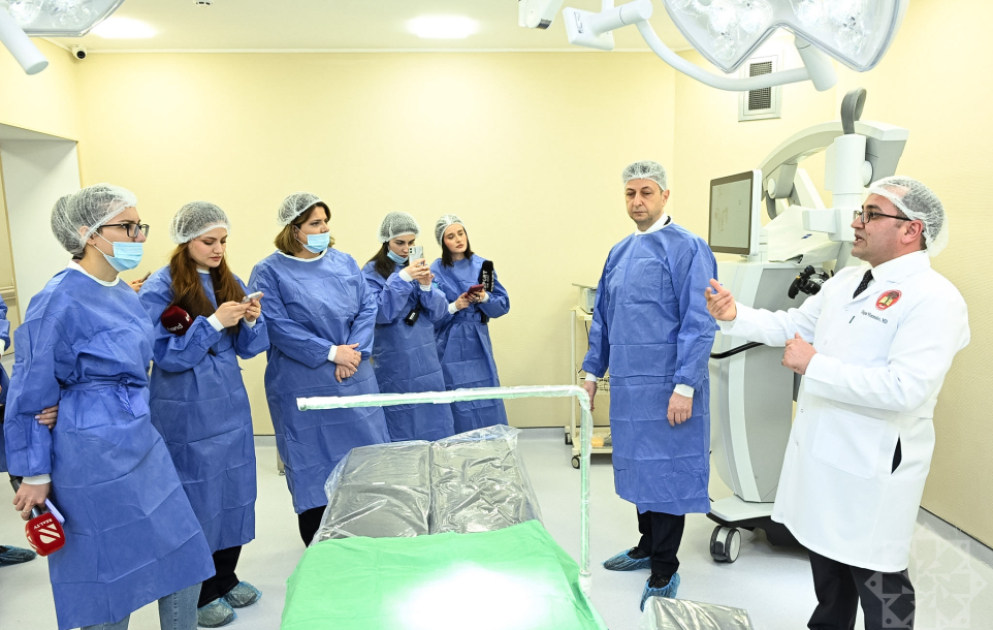 Plastik və Rekonstruktiv Cərrahiyyə Klinikasının açılışı olub