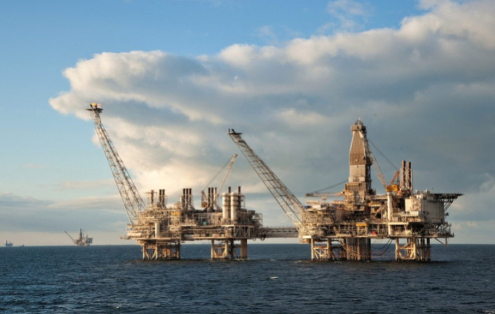 Azeri Light crude surpasses $132 per barrel