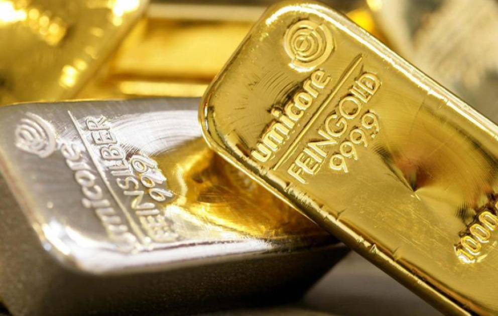 Gold and silver prices fall on global markets