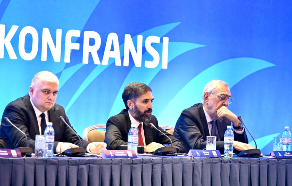 Rövşən Nəcəf: Milli komandada intizam və inkişaf hiss olunur
