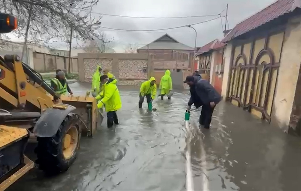 Yağışın fəsadlarının aradan qaldırılması istiqamətində operativ tədbirlər görülür