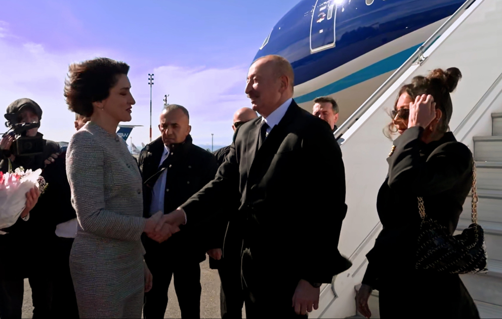 Präsident Ilham Aliyev zu Staatsbesuch in Georgien eingetroffen