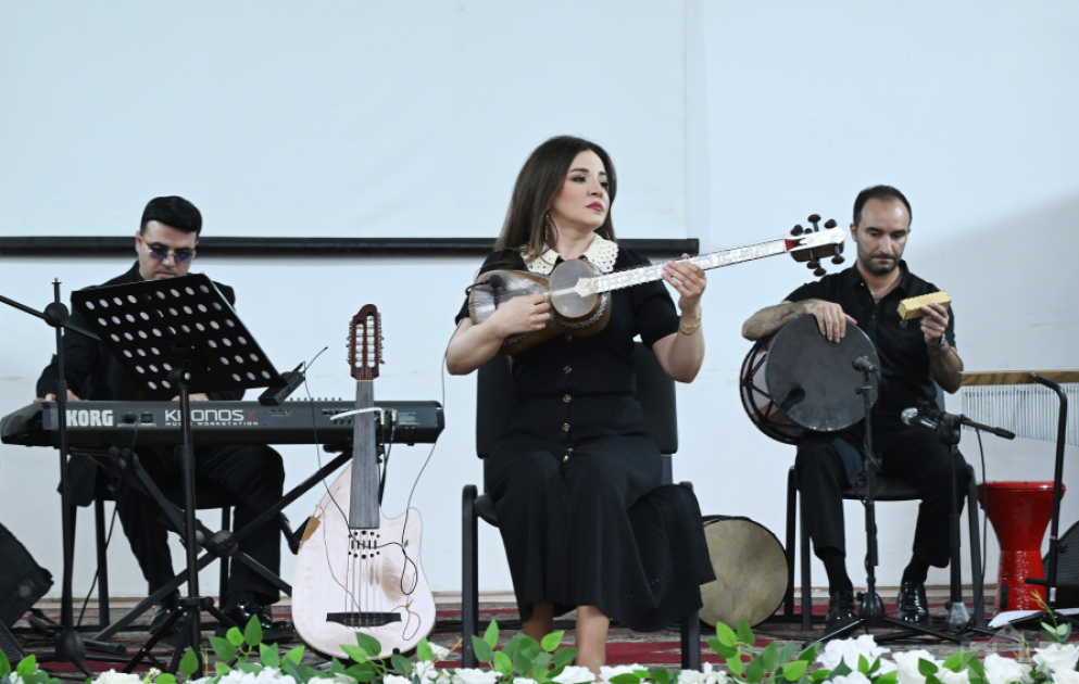 Tanınmış tarzən Humay Qədimova solo konsertlə çıxış edib