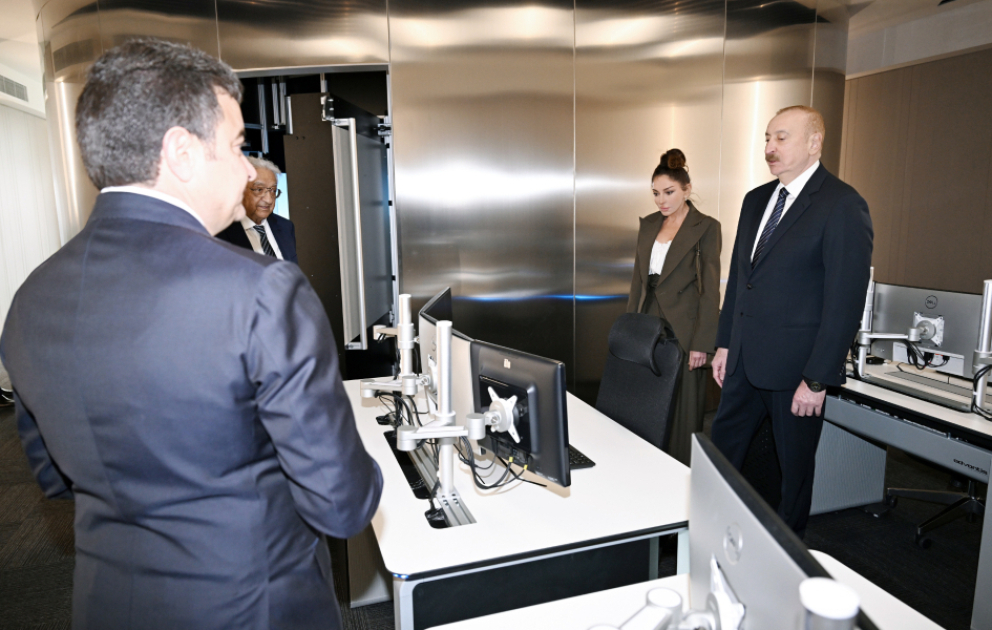 Präsident Aliyev weiht Internationales Trainingszentrum an Nationaler Luftfahrtakademie ein