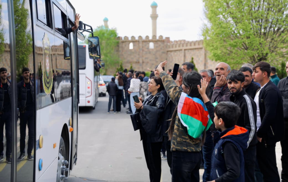 Naxçıvan şəhəri və Babək rayonundan olan çağırışçılar müddətli həqiqi hərbi xidmətə yollanıblar