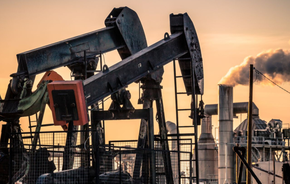 Цены на нефть снизились на мировых биржах