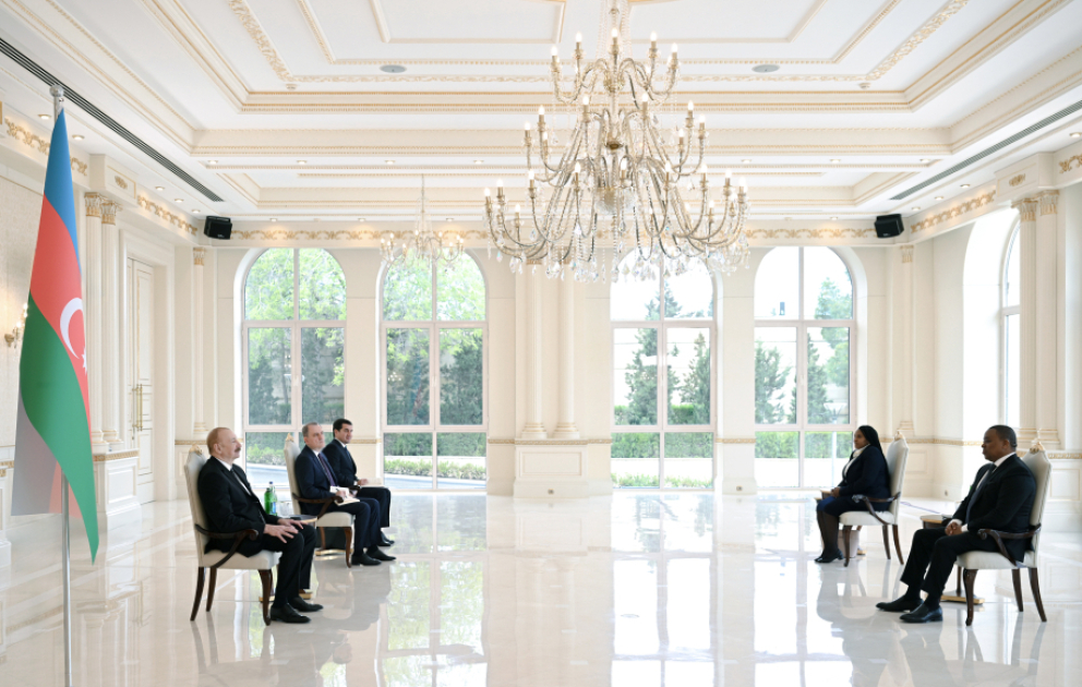Präsident Ilham Aliyev empfängt neu ernannten eswatinischen Botschafter in Aserbaidschan