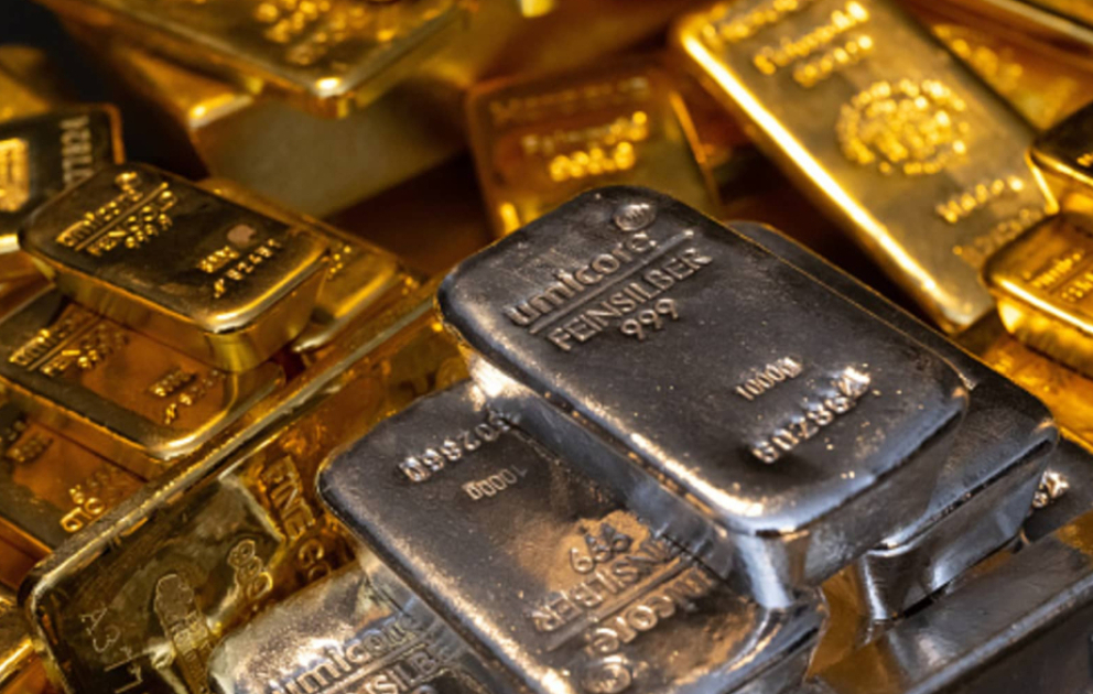 Les prix de l’or et de l’argent diminuent sur les bourses