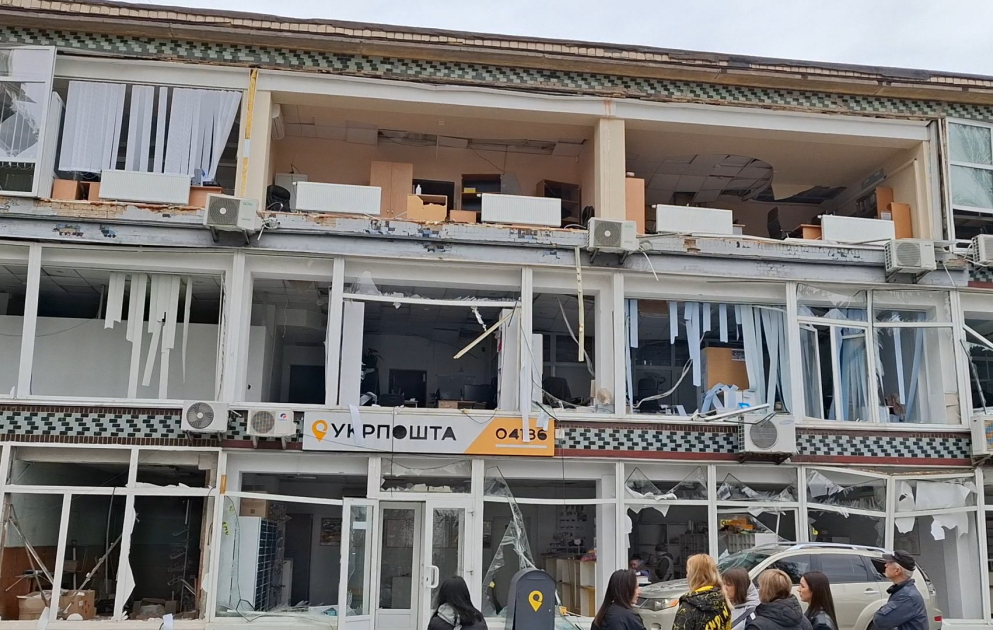 Kiyevə hava hücumu nəticəsində hotellər, yaşayış binaları dağılıb, ölənlər var