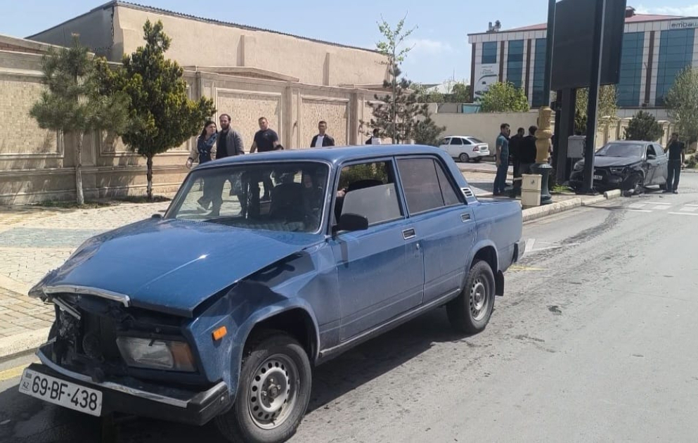Naxçıvanda 2 avtomobil toqquşub, 1 nəfər yaralanıb