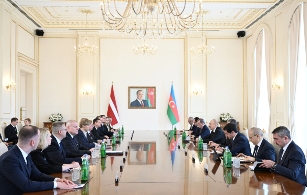Presidents of Azerbaijan and Latvia held expanded meeting
