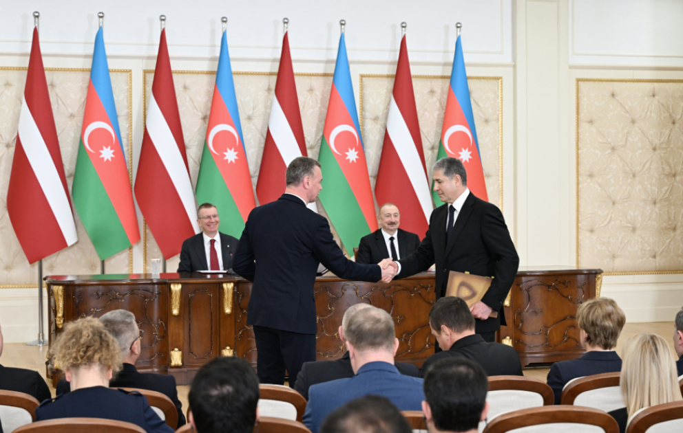 Azerbaijan–Latvia documents exchanged