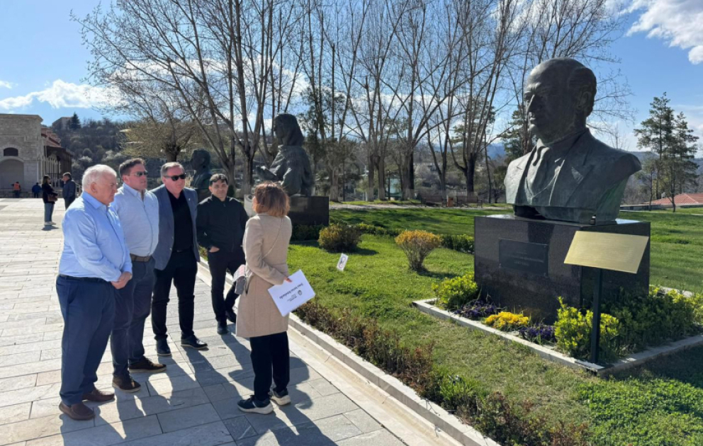 İrlandiya parlament nümayəndə heyəti Şuşa və Xankəndi şəhərlərində olub