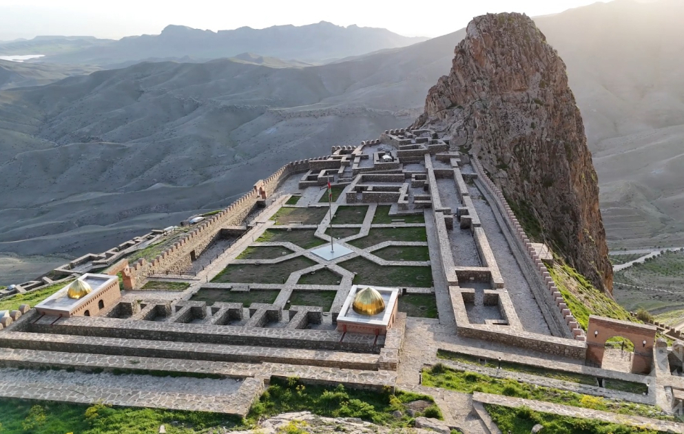 Alinjagala – Symbol des Widerstands Aserbaidschans und das „zweite Machu Picchu der Welt“