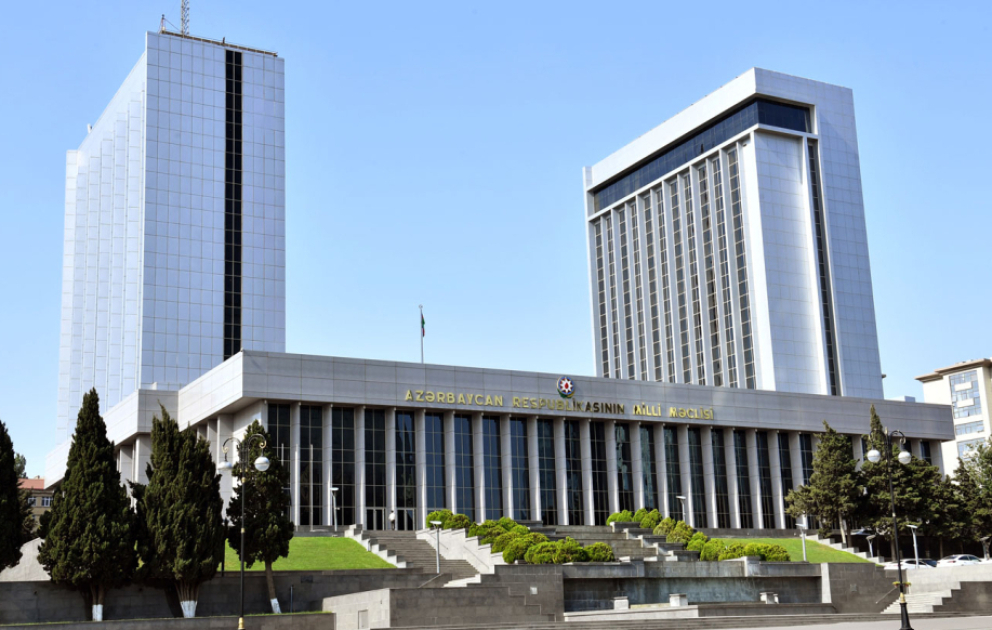 Azərbaycan parlamenti mülki və ailə hüququ üzrə beynəlxalq protokolları təsdiqləyib