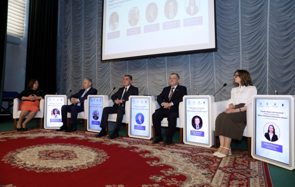 Ümummilli Liderin müəyyən etdiyi ideoloji xətt ölkənin parlaq gələcəyinin təminatçısıdır