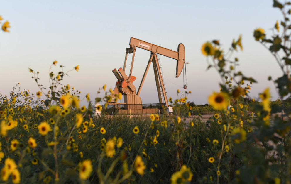 На мировых биржах снизились цены на нефть