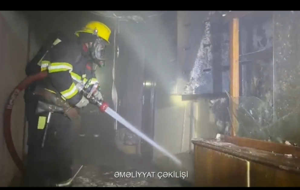 Sumqayıtda yataqxana binasında yanğın olub, sakinlər təxliyə ediliblər