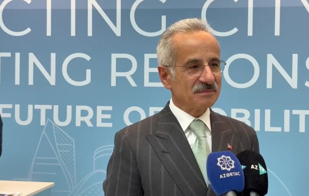 Türkiyəli nazir: Qardaş Azərbaycanı Beynəlxalq Nəqliyyat Forumuna uğurlu sədrliyi münasibətilə təbrik edirik