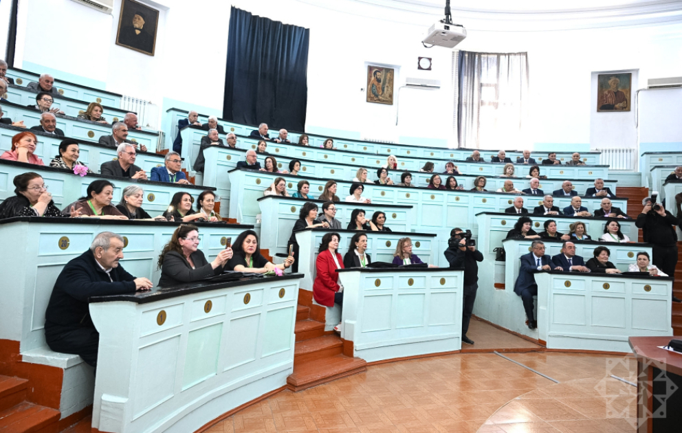 45 ilin yolları bu gün yenidən bir ünvanda qovuşdu