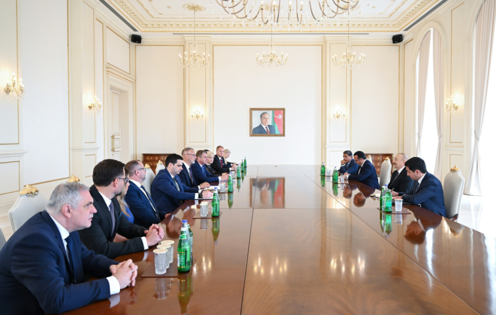 Prezident İlham Əliyev Slovakiya Milli Şurası sədrinin başçılıq etdiyi nümayəndə heyətini qəbul edib