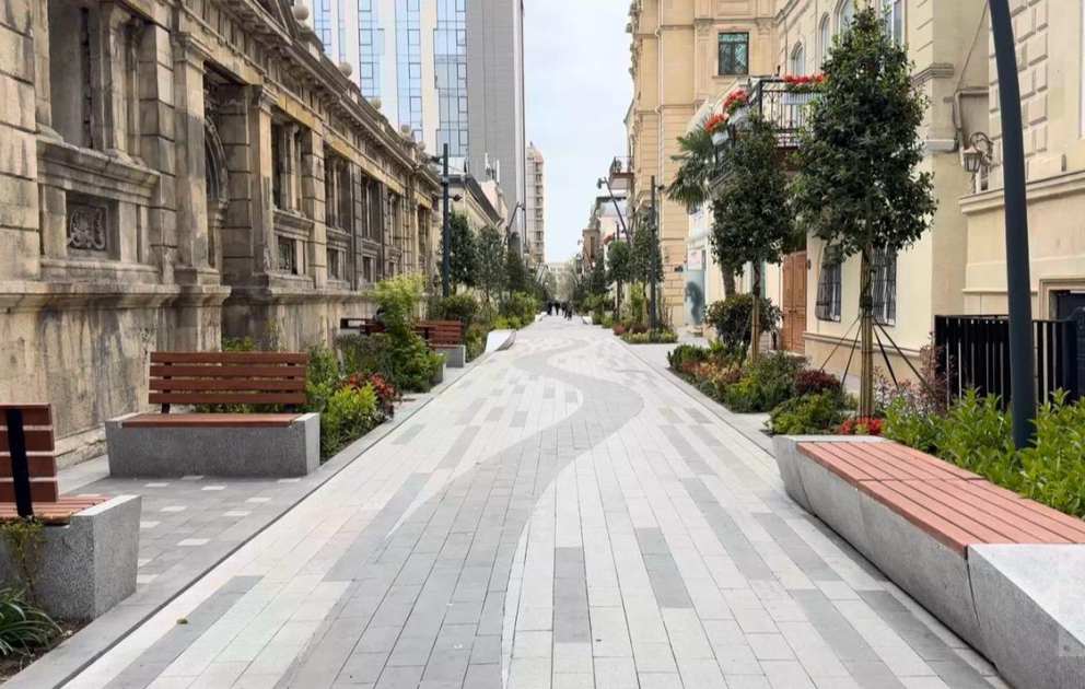 Tarixi abidələr və müasir infrastruktur – İslam Səfərli küçəsi