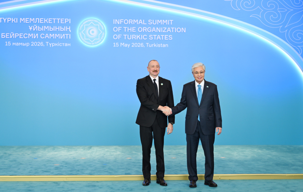 Le président Ilham Aliyev participe au sommet informel de l’Organisation des Etats turciques à Turkestan
