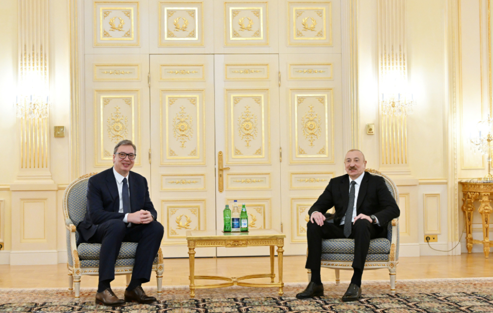 Le président azerbaïdjanais rencontre son homologue serbe à Bakou