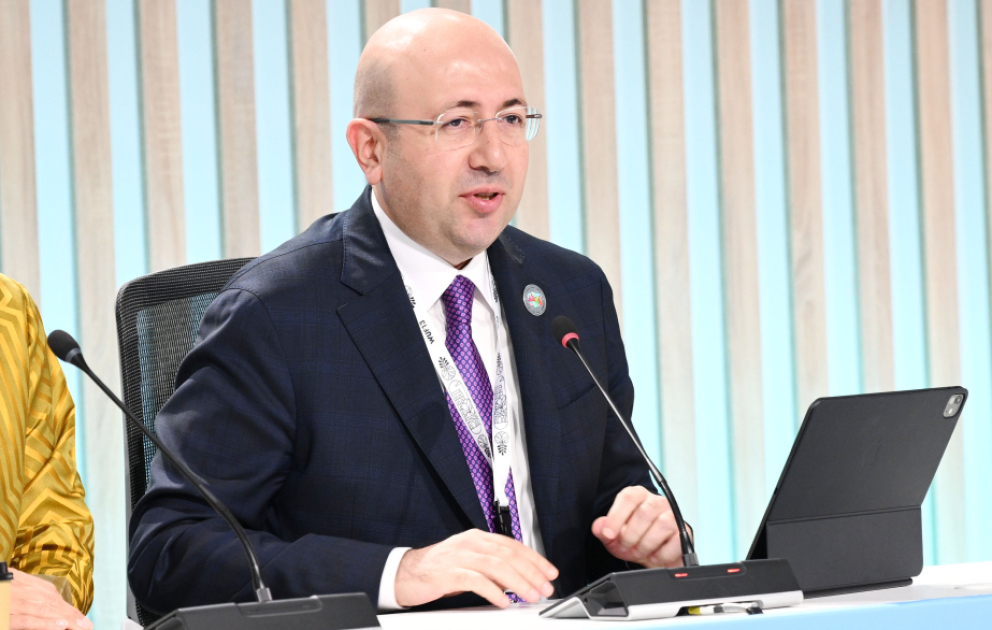 Komitə sədri: Azərbaycanda dağıdılmış şəhər və kəndlərin müasir şəkildə qurulması yeni şəhər inkişaf modelinin yaradılmasıdır