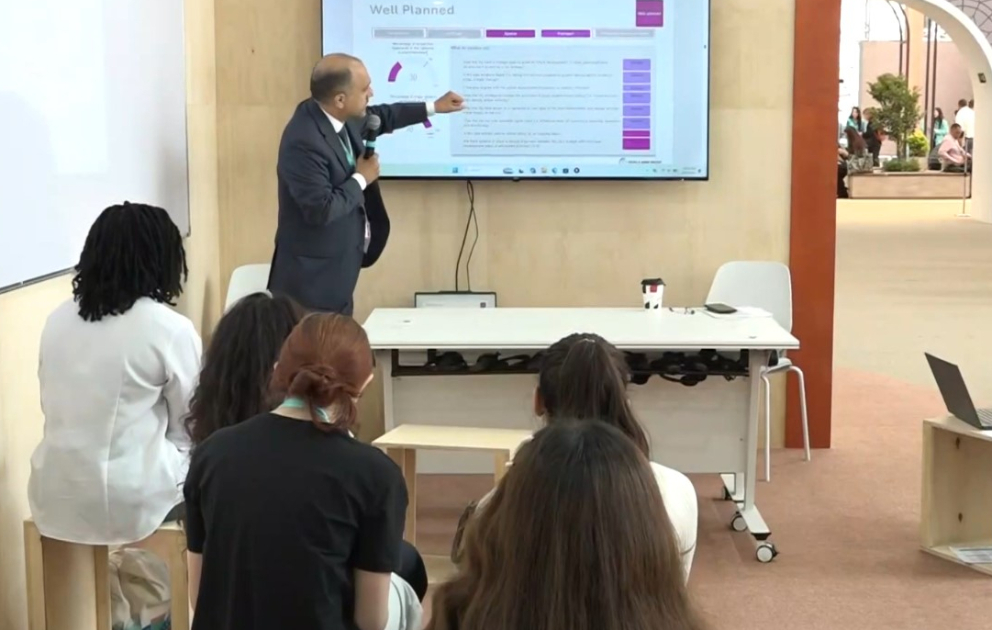 WUF13-də Bakının dayanıqlı şəhər modeli müzakirə olunub