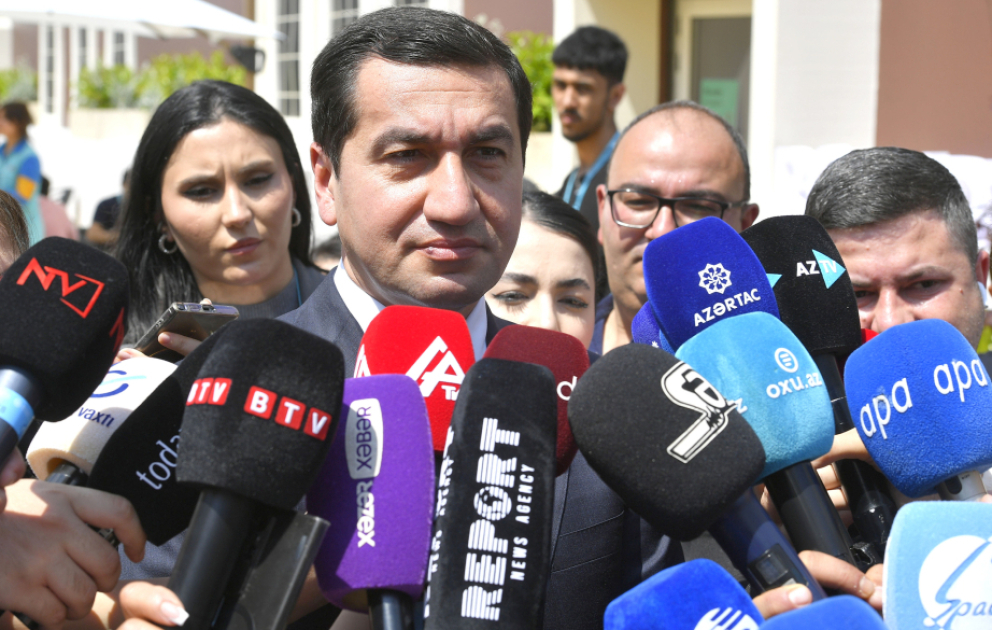 Hikmət Hacıyev: Azərbaycan beynəlxalq səviyyəli tədbirlərin keçirildiyi məkandır