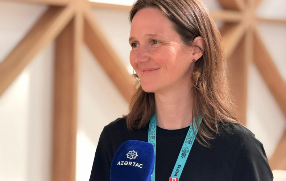 Elen Lövasör: Müasir şəhərlərin əsas problemi iqlim dəyişikliyi ilə mübarizədir