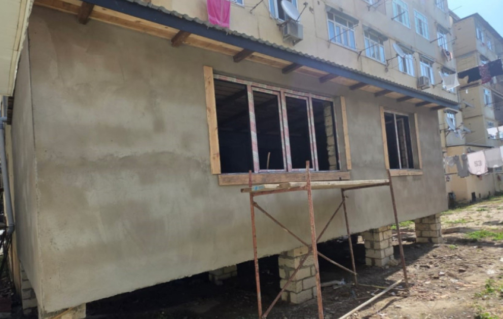 FHN Sumqayıtda qanunsuz tikilini söküb