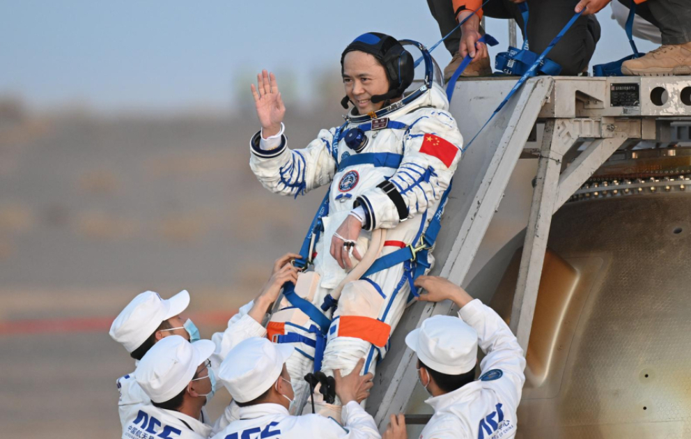 Raumfahrt: Drei chinesische Astronauten wieder auf Erde gelandet