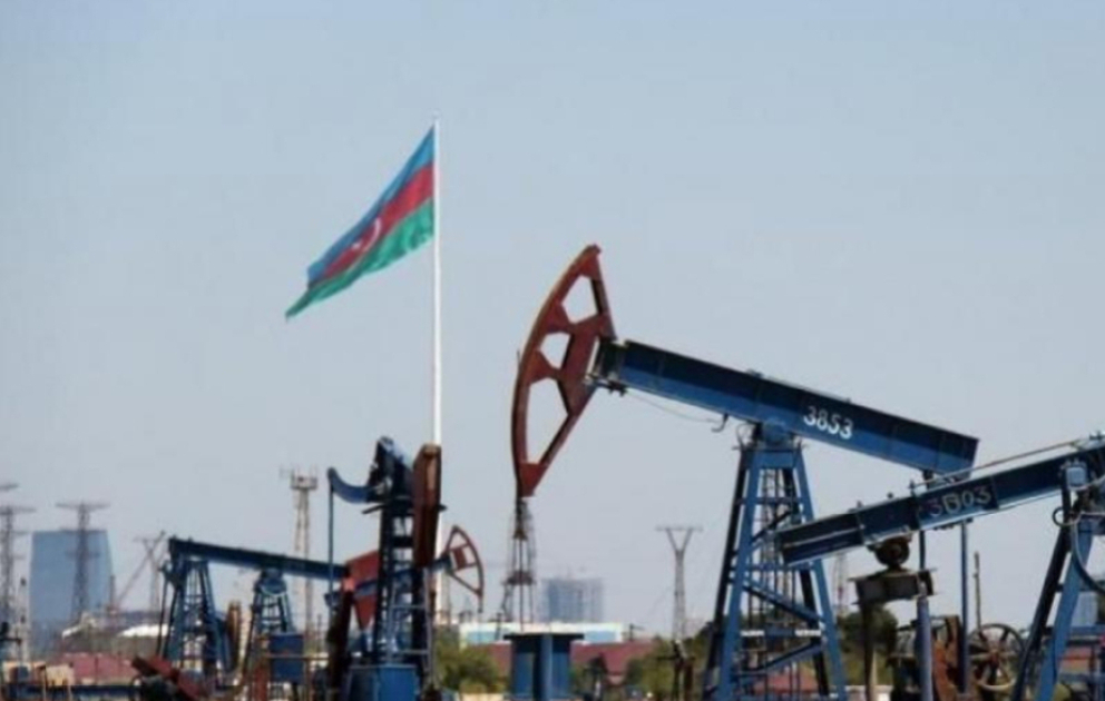 Le prix du pétrole azerbaïdjanais enregistre une forte baisse
