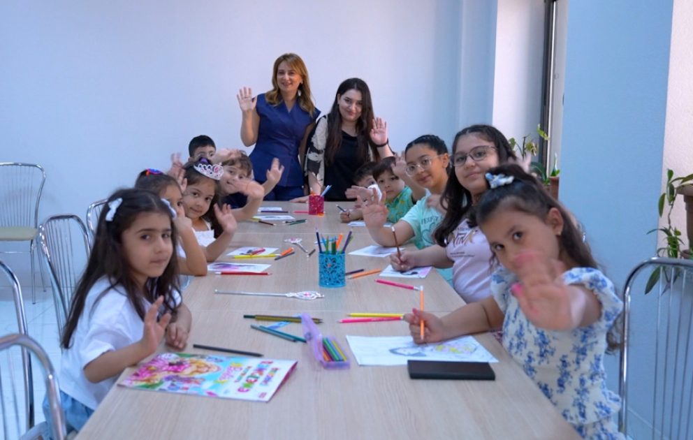 Uşaqların Beynəlxalq Müdafiəsi Günü münasibətilə AZƏRTAC balaca qonaqları üçün əyləncəli proqram təşkil edib